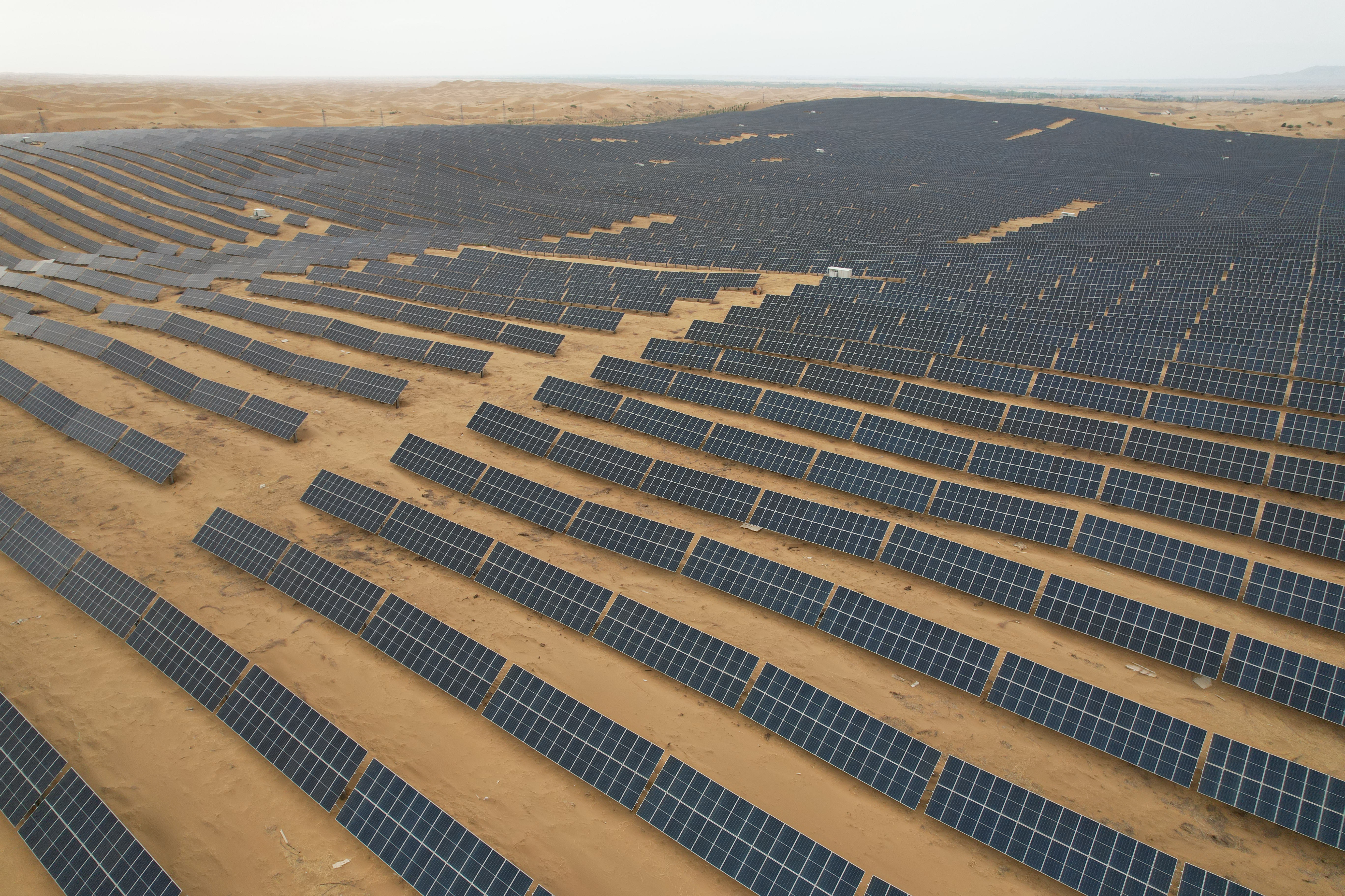 蒙西基地库布其200/20万千瓦光伏治沙项目