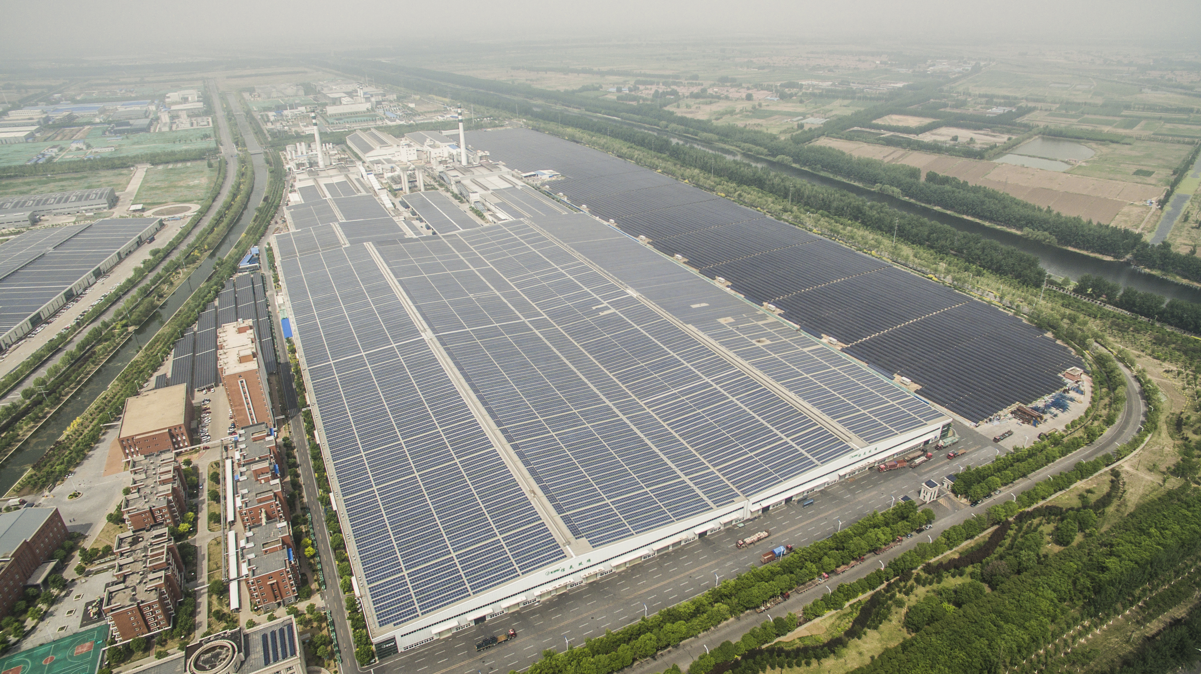 天津信义15MW分布式光伏电站